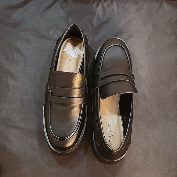 BRAND NEW SPRIT WOMEN'S SAGAN FAUX LEATHER LUGGED SOLE PENNY LOAFERS - Picture 5 of 16